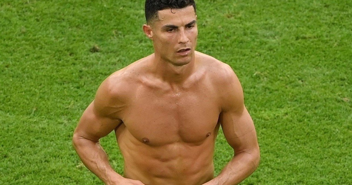 Cristiano Ronaldo's 'secret' diet was revealed: without Coca Cola and with the fashionable vegetable