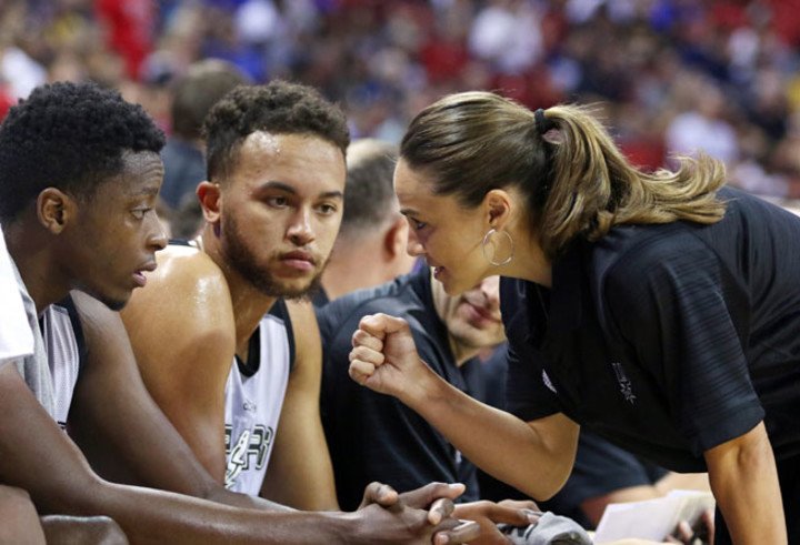 Becky Hammon is close to becoming Portland's coach