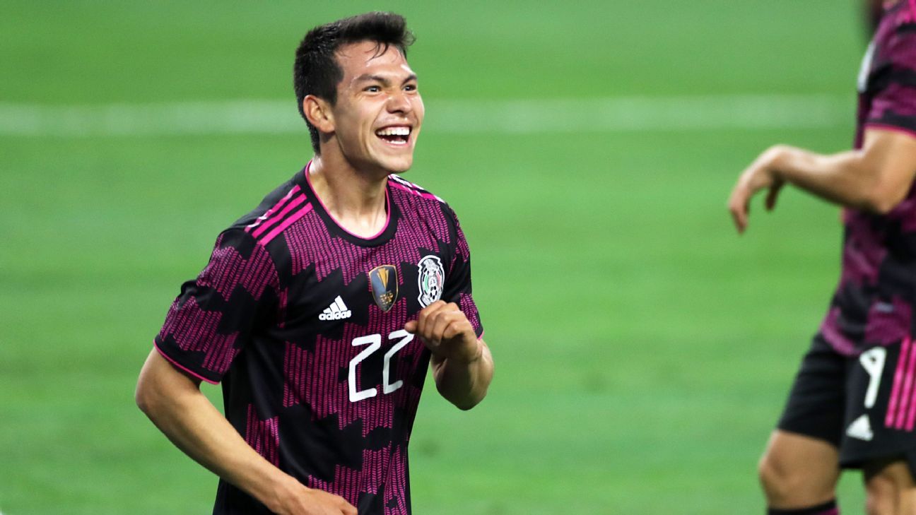 Chucky Lozano agrees to score goals if the fans stop