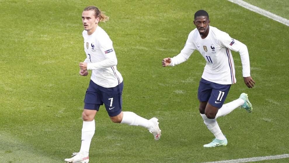 Griezmann We are all with Benzema