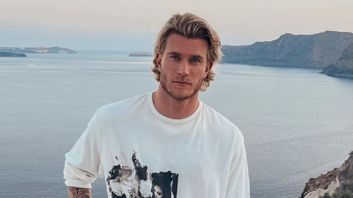 Loris Karius confirms that he has kissed another woman after