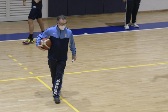 Ruben Magnano, coach of the Uruguay basketball team.  Photo: Leonardo Mainé.