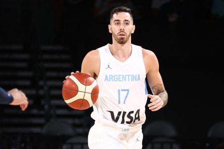 Lucas Vildoza scored & # xf3;  9 points, all going to triples;  the Mar del Plata arrived & # xf3;  to share the court with Facundo Campazzo and Nicol & # xe1; s Laprovittola in the end, with the particularity of having three bases in action & # xf3; at the same time.