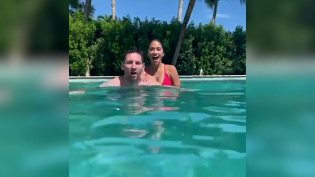 Messi and his underwater video with Antonela
