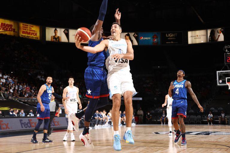 Luis Scola's shot at the hoop during the match between Argentina and the United States