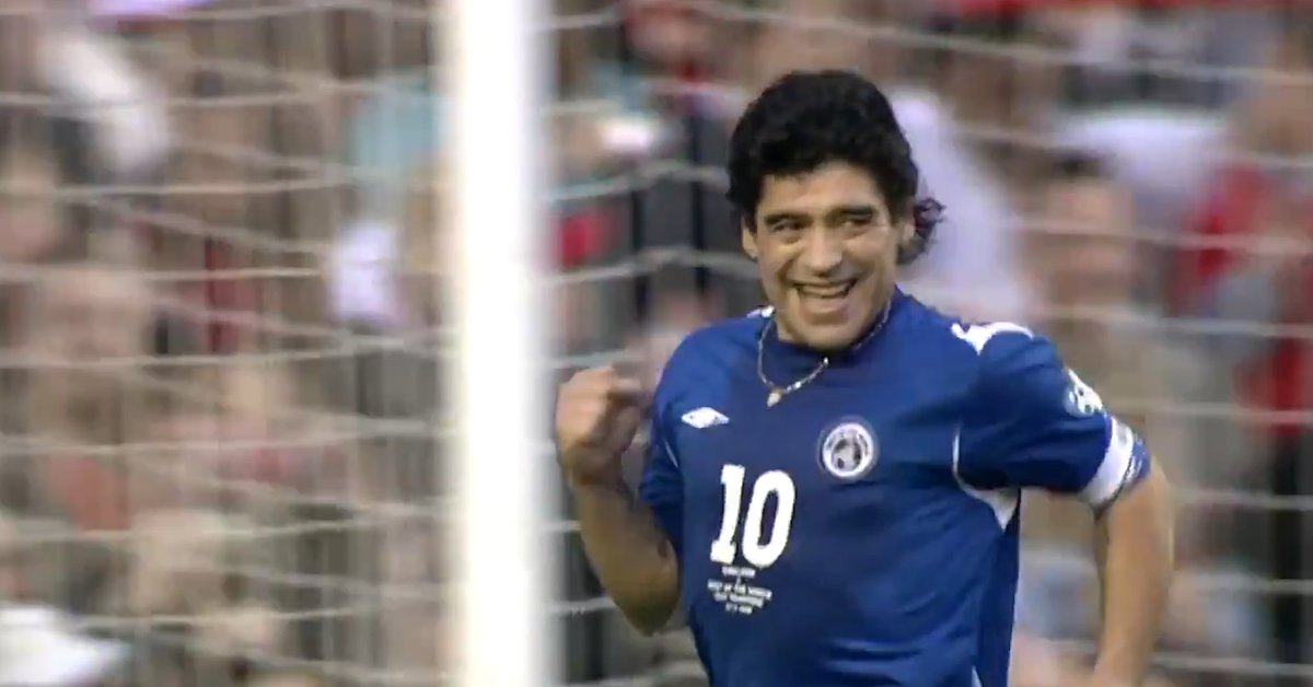 Maradona's show in England: a video of his from 2006 went viral in which he dazzled with his magic