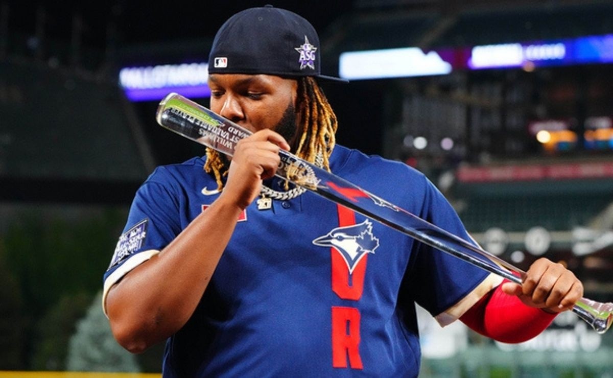 Uncomfortable moment! Vladdy Jr ‘scolds’ his interpreter in full MLB conference