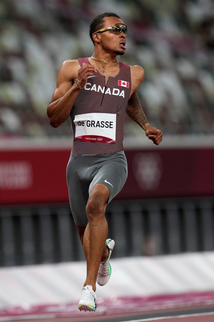 Andre De Grasse from Canada fastest in the 100m heats. Photo: AP / Petr David Josek