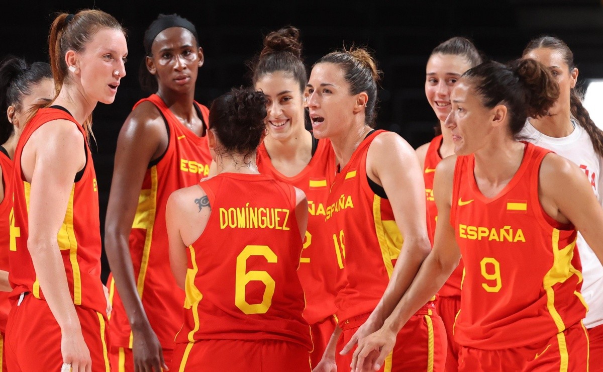 Which channel transmits Spain vs. France for the Women’s Basketball of the Tokyo 2020 Olympic Games