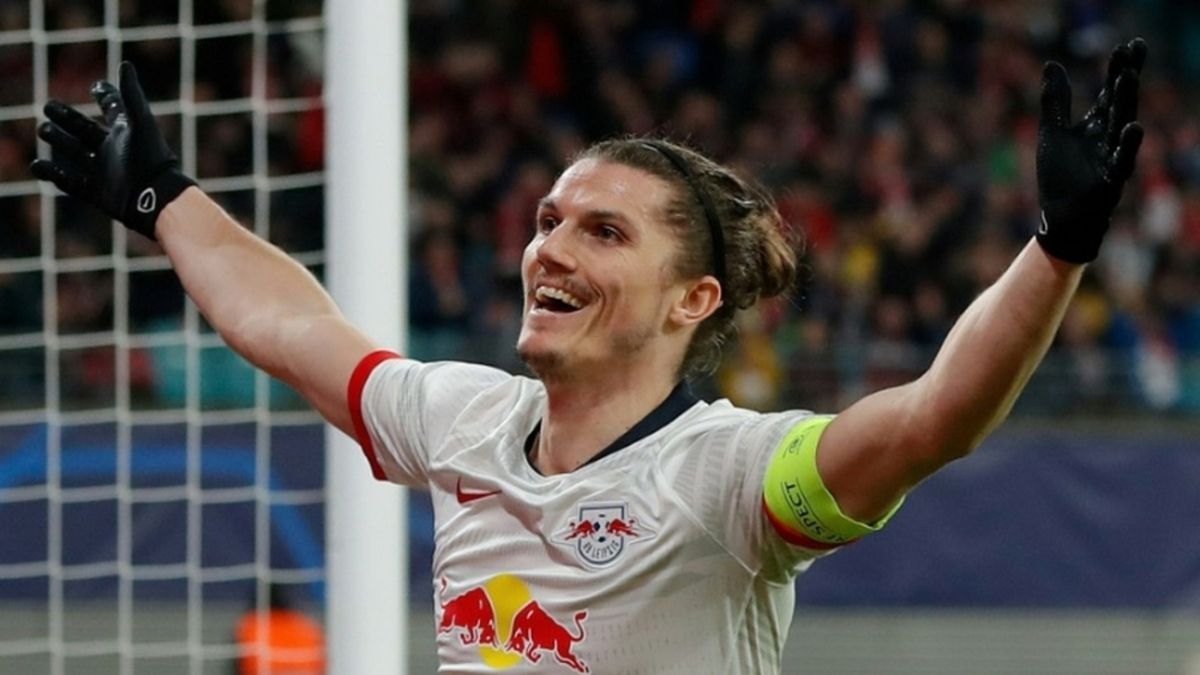 Bayern continue to pluck Leipzig