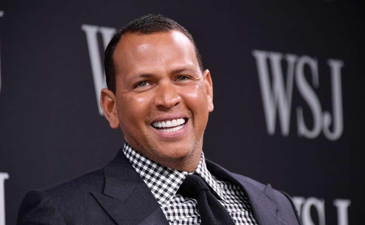 A-Rod is unfazed after JLo removed him from all his social networks