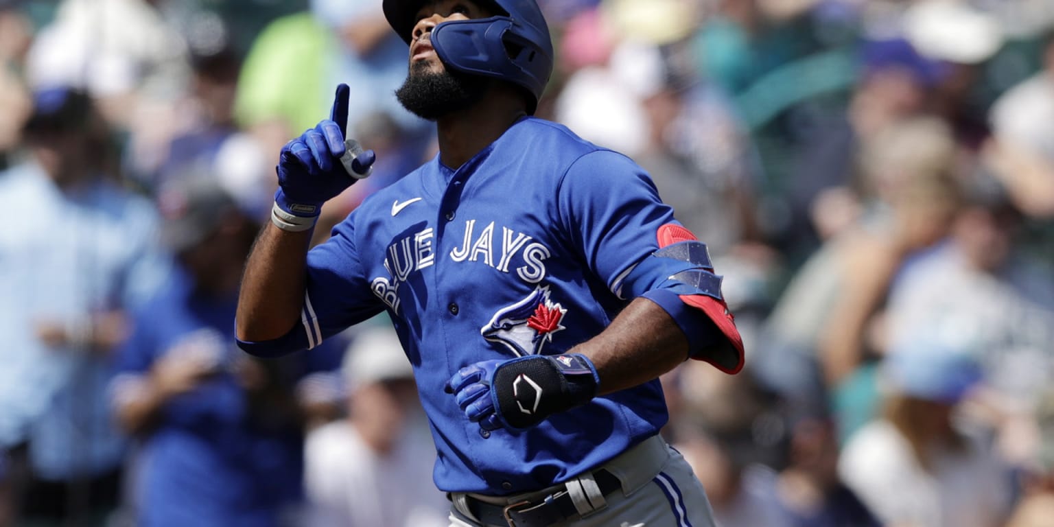 Blue Jays sink Mariners with 4 home runs