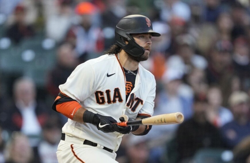 Giants manager believes Brandon Crawford should be considered for MVP