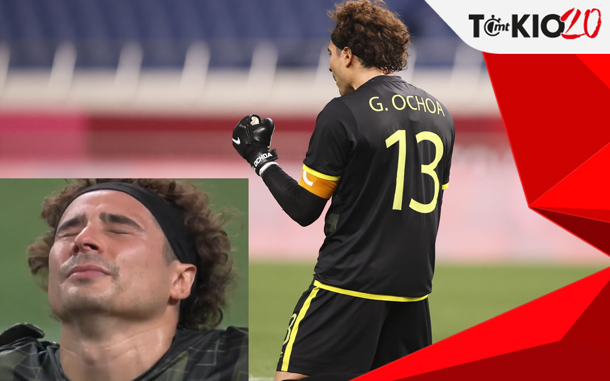 Memo Ochoa cries after winning Bronze medal with Mexico | VIDEO