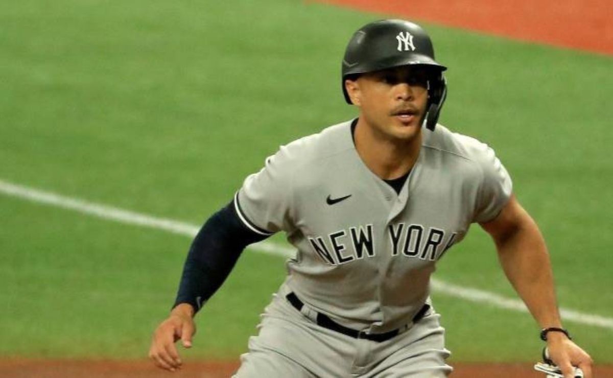 Stays?  Aaron Boone says Giancarlo Stanton in outfield 'benefits' Yankees