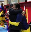 Hug between captain Messi and president Laporta