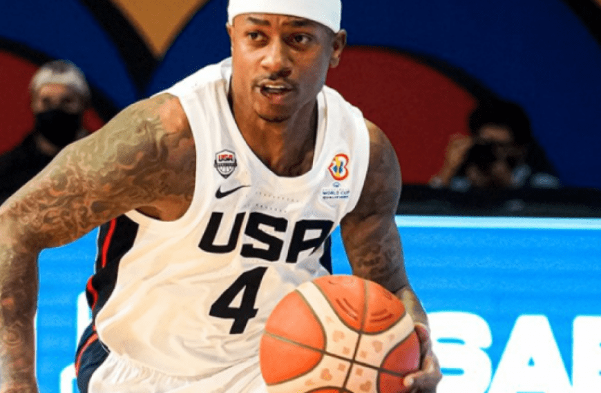 95-90. Isaiah Thomas leads the United States to triumph over Cuba