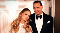 A-Rod spends his first Thanksgiving without JLo with his ex-wife and daughters