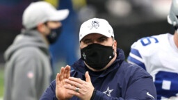 Mike McCarthy, among several COVID-19 positives in the Cowboys before his TNF