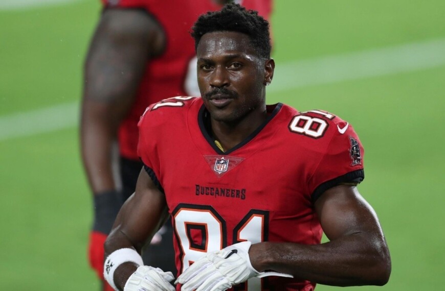 NFL: Antonio Brown ruled out by Bucs for falsifying vaccination certificate