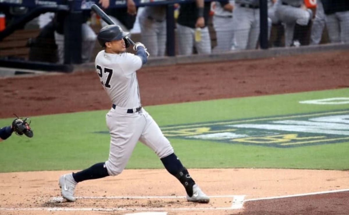 Yankees Aaron Boone praises Giancarlo Stantons obvious improvement in MLB