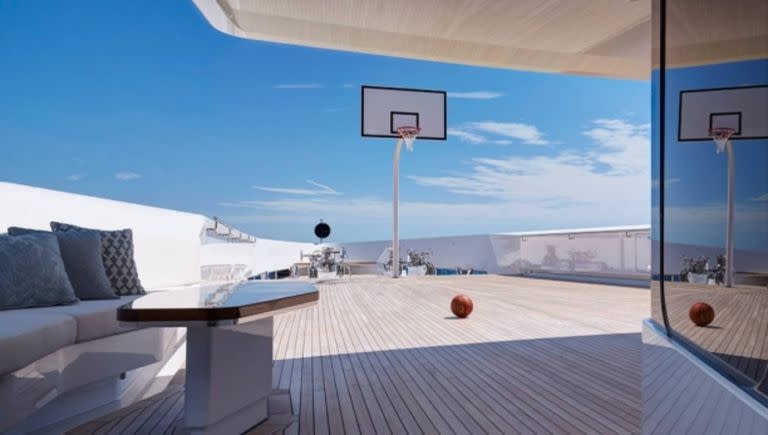 Amazingly, Jordan's yacht has its own full-size basketball court