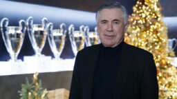 Ancelotti, to AS: "Benzema is the best striker in the world"