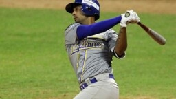 Navegantes del Magallanes remains undefeated in the Round Robin