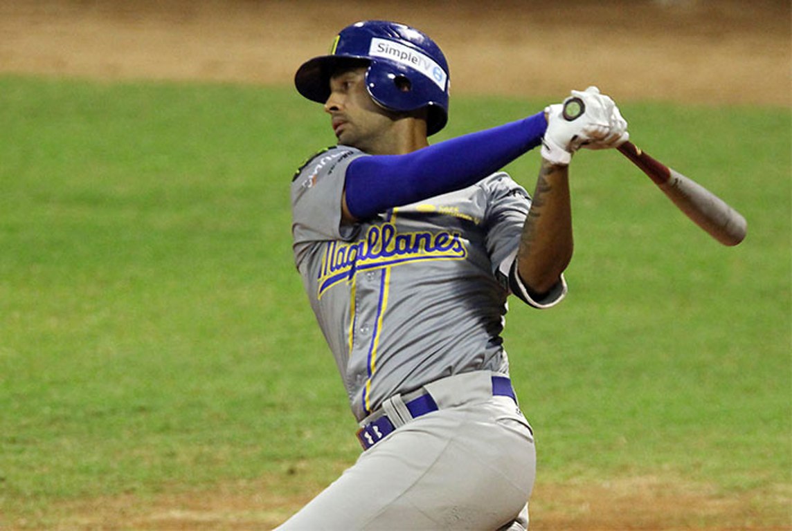 1640882356 Navegantes del Magallanes remains undefeated in the Round Robin