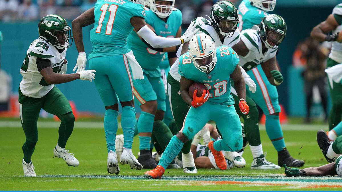 Dolphins extend winning streak by beating Jets