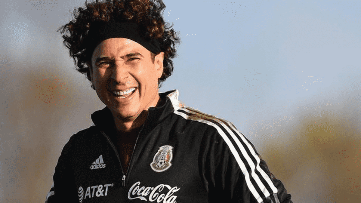 Guillermo Ochoa receives a strong message that shakes all of