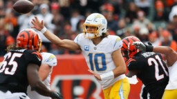 Justin Herbert defeats Joe Burrow and the Chargers establish themselves in the AFC