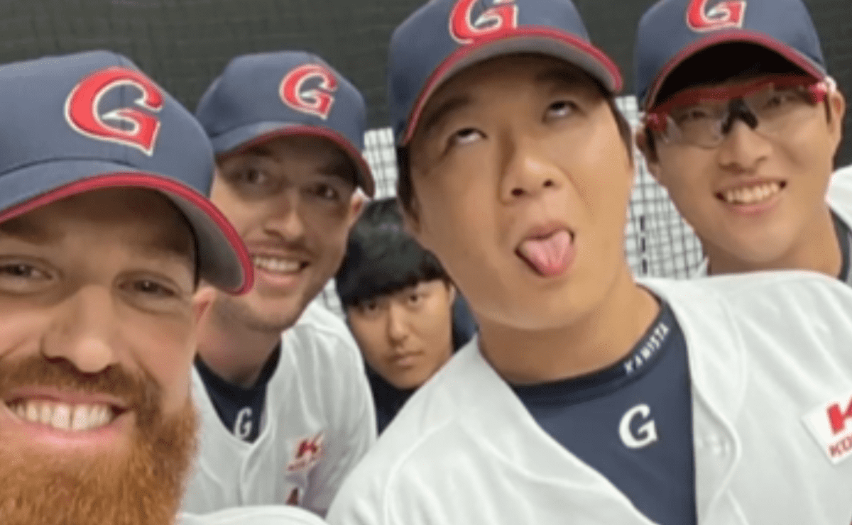 MLB After two successful years in Korea this pitcher looks