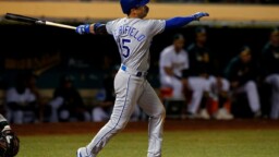 MLB: What position will Whit Merrifield and Hunter Dozier play with the Royals in 2022?