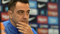 Press conference with Xavi and Dani Alves, live