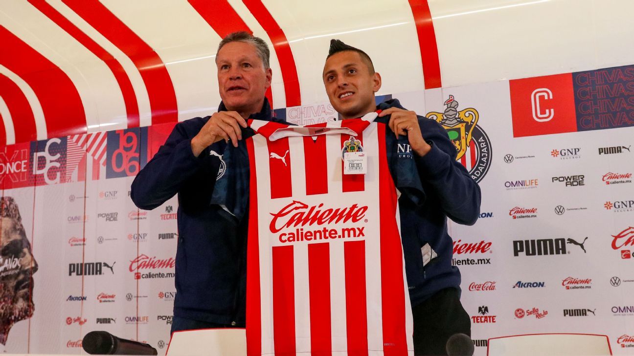 Roberto Alvarado Chivas bet for players away from scandals
