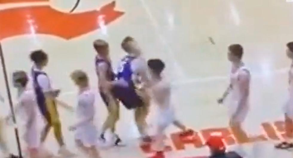 The brutal aggression of a child basketball player to his