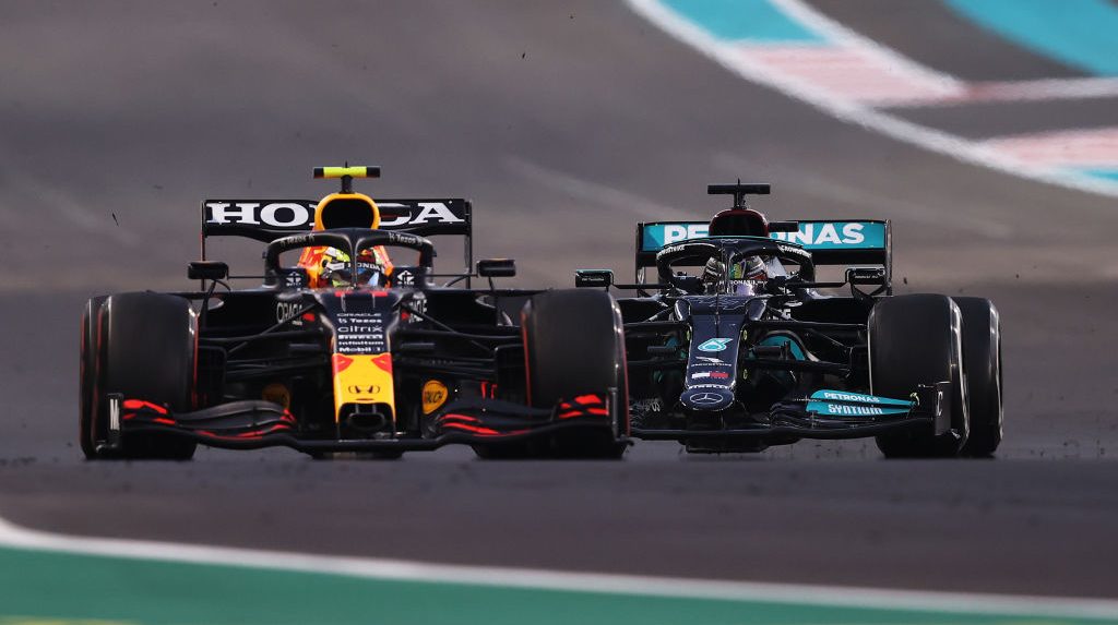 Checo Pérez's spectacular defense against Hamilton at the Abu Dhabi GP