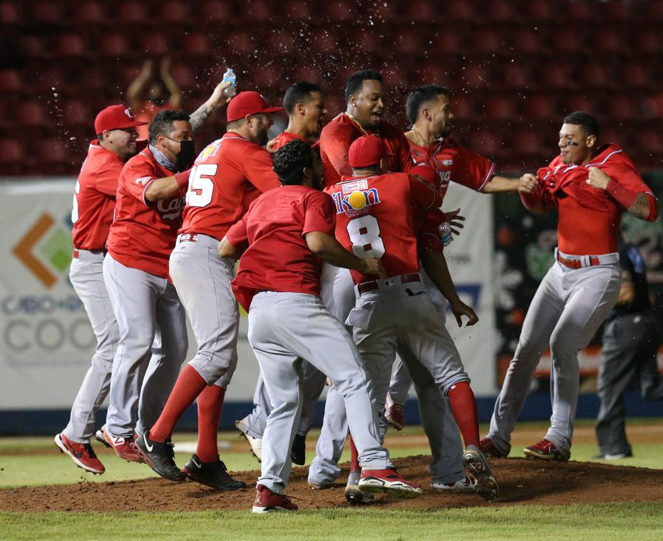It was the second consecutive title for the Criollos.  Last year, they swept Mayaguez.