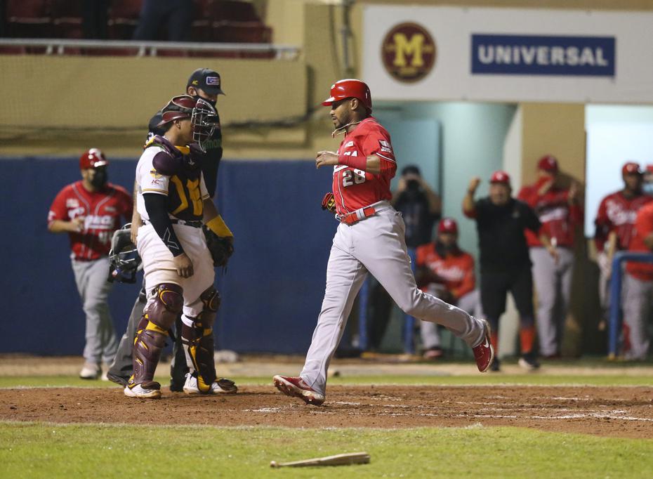 Caguas' reaction was not long in coming.  In the third act against left-hander Eric Stout, the Criollos scored three runs to take the lead.