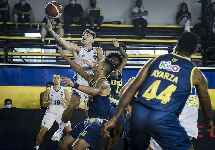 Leandro Vildoza penetrates the hoop. (BCLA)