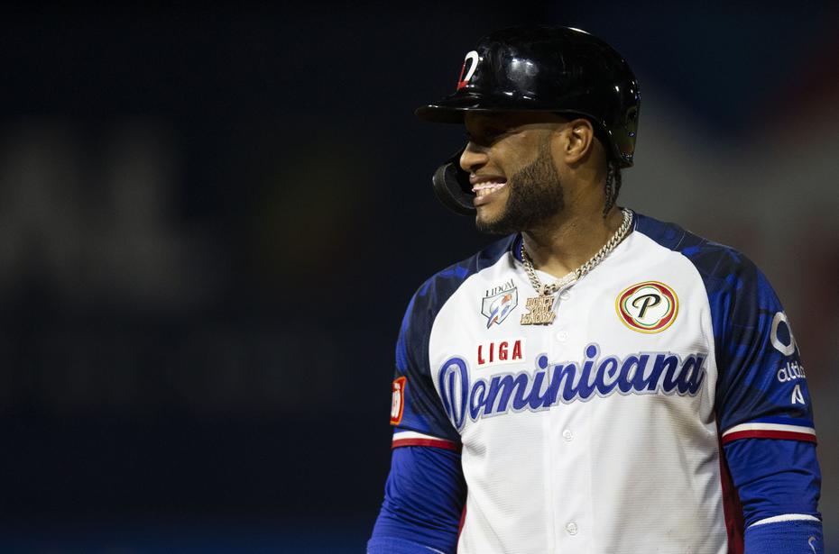 Robinson Canó was pure poison for the Criollos from the first inning. His big hit came in the seventh inning with the bases loaded as he drove in two runs with a single and extended the lead to 4-1. PHOTO BY: xavier.araujo@gfrmedia.com Xavier Araujo / GFR Media