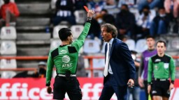 Guillermo Almada leaves two games suspended for yelling "Thief" at the referee
