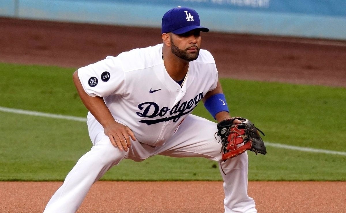 MLB Dodgers Coach Reveals Albert Pujols Going for the 700