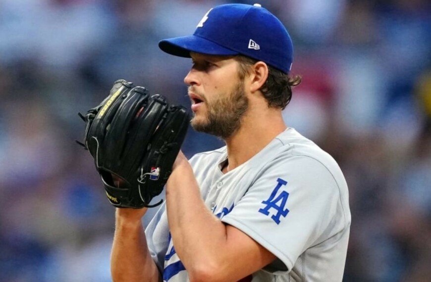MLB: Dodgers reporter says Clayton Kershaw will stay with team