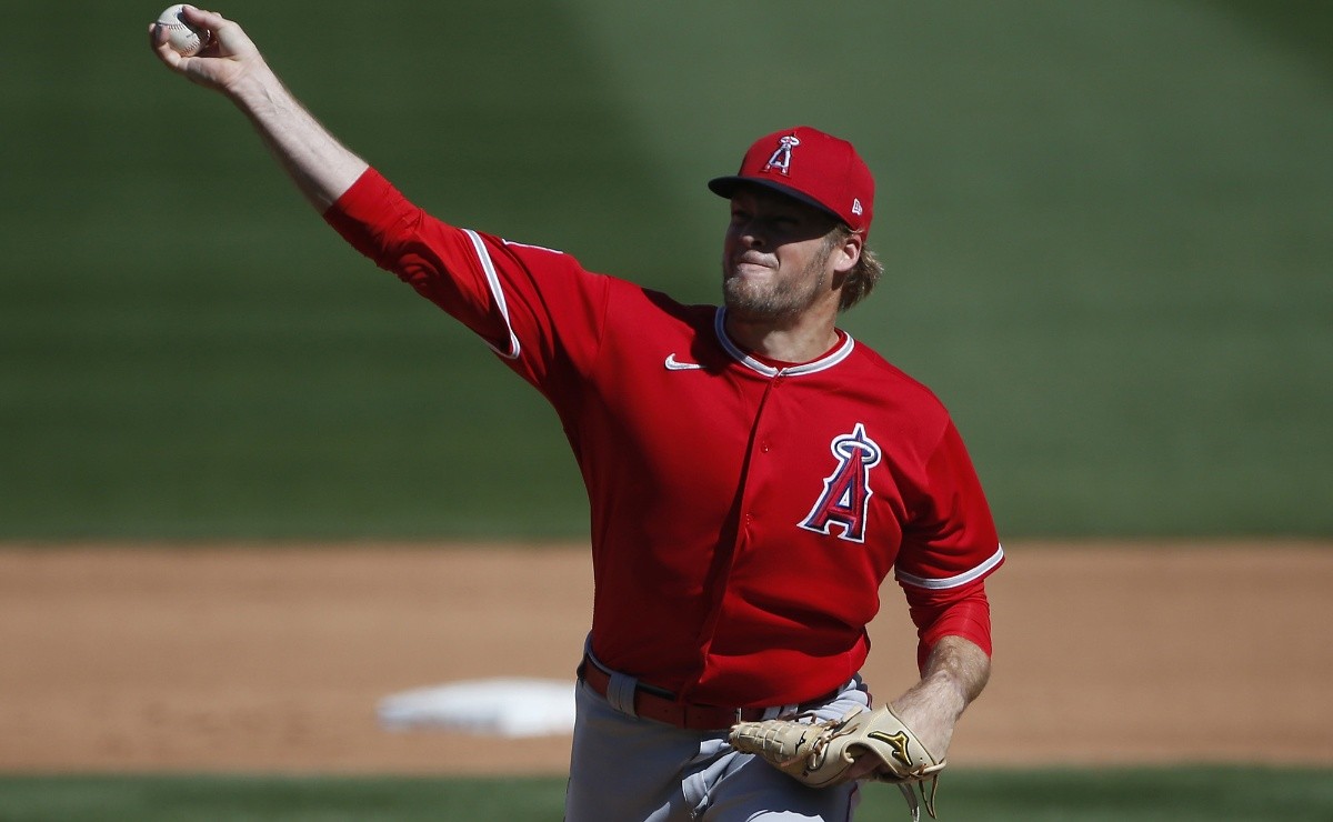 MLB Former Angels pitcher regrets retirement and wants to return