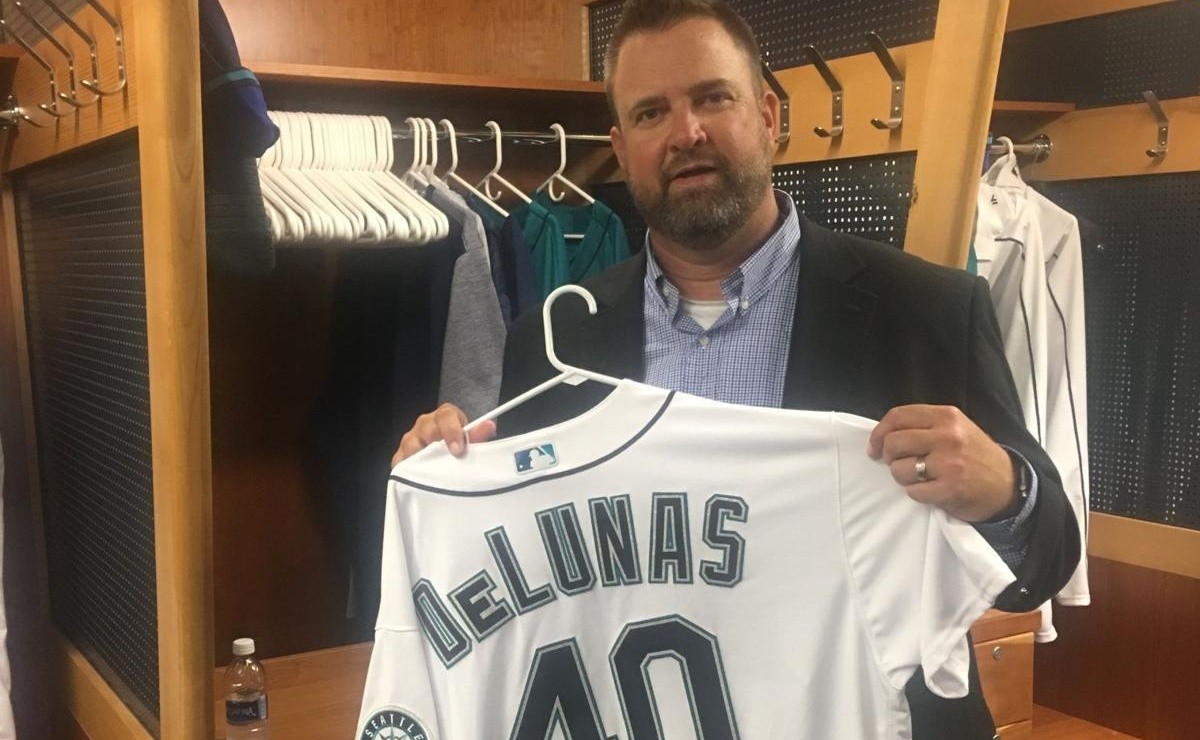 MLB Former Seattle Mariners Bullpen Coach Dies at 46
