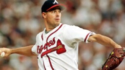 MLB: Greg Maddux was 'near nothing' from signing with the Yankees in 1992, but fate surprised him at the last minute