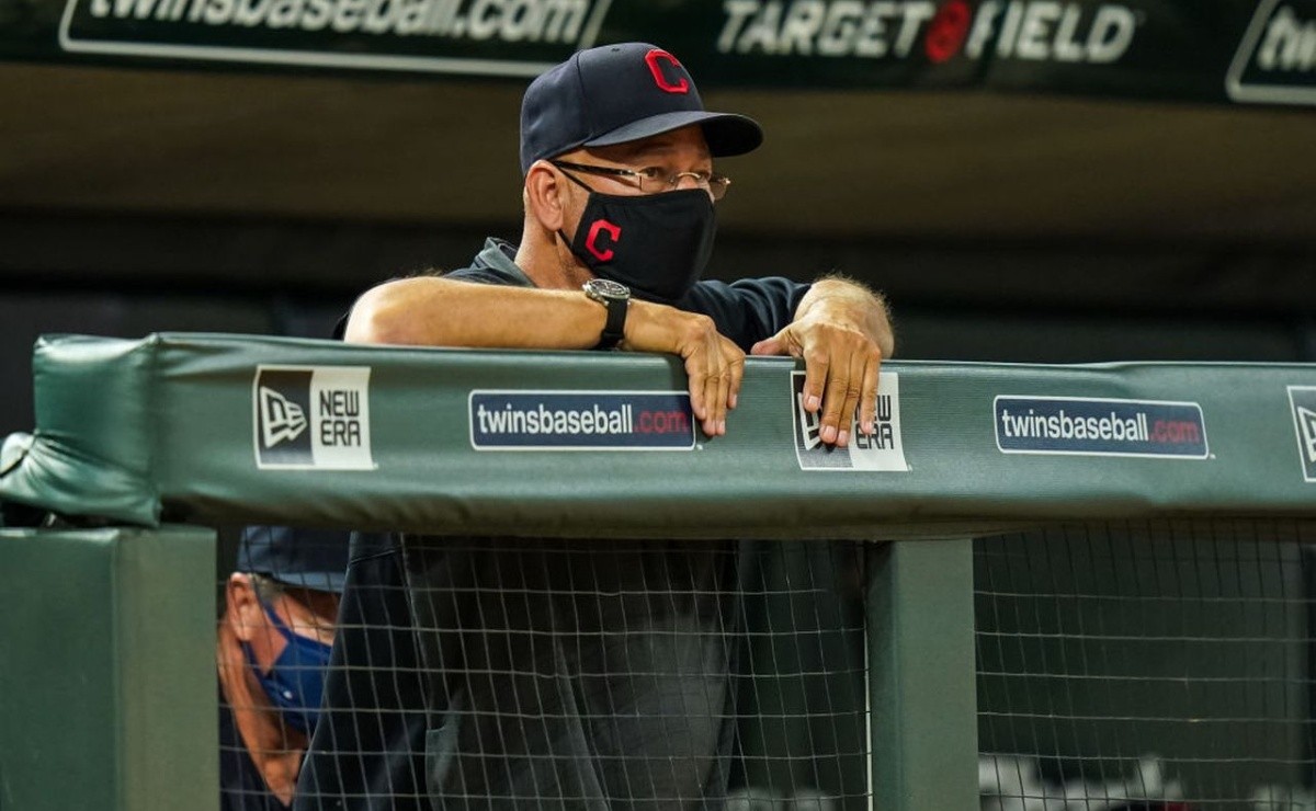 MLB Terry Francona has had more than 40 surgeries in
