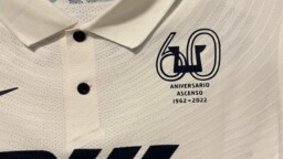 Pumas celebrates its 60 years in the First Division with a patch on the shirt